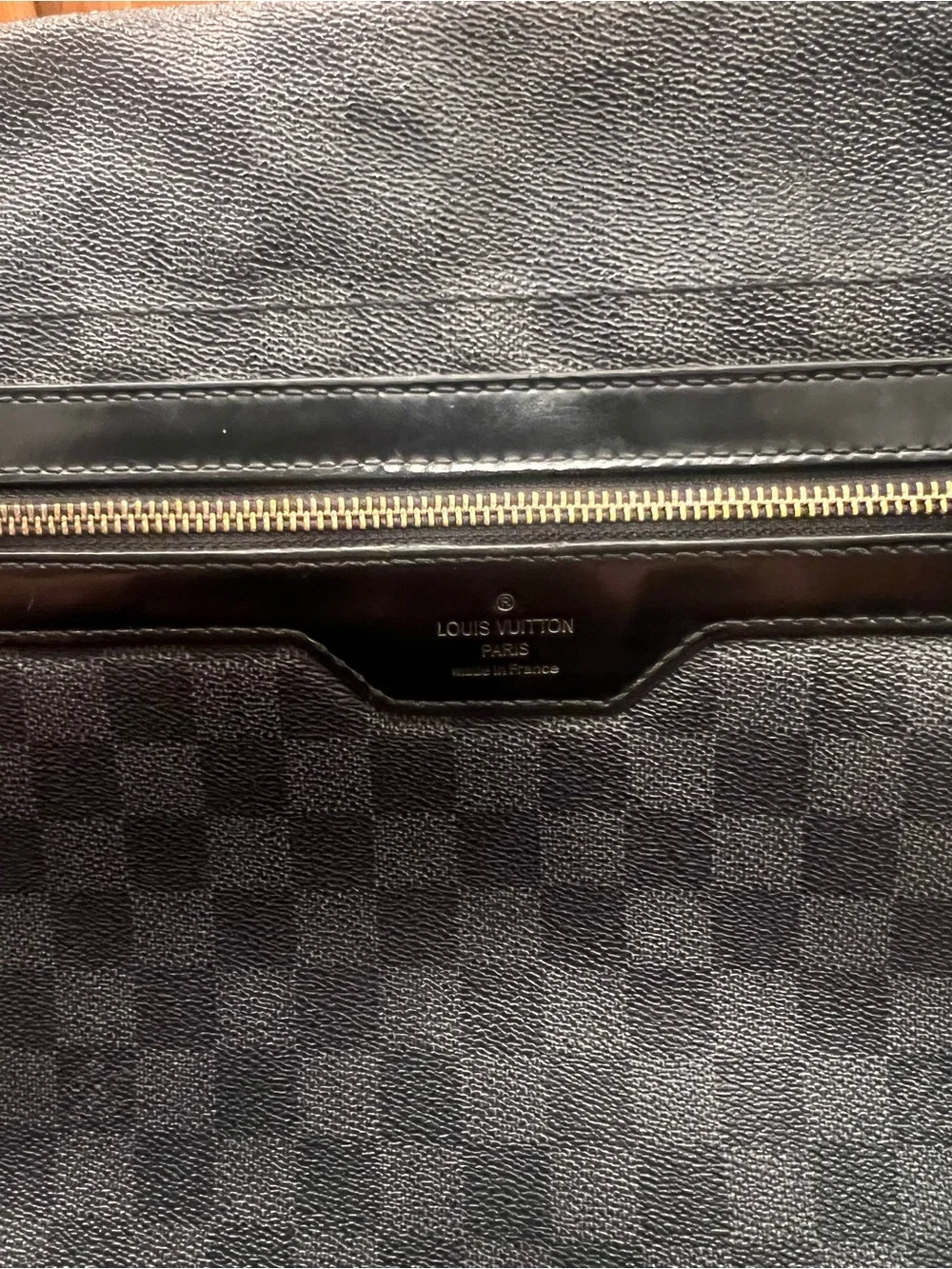 Authentic Louis Vuitton Daniel MM Messenger Bag - Damier Graphite Canvas